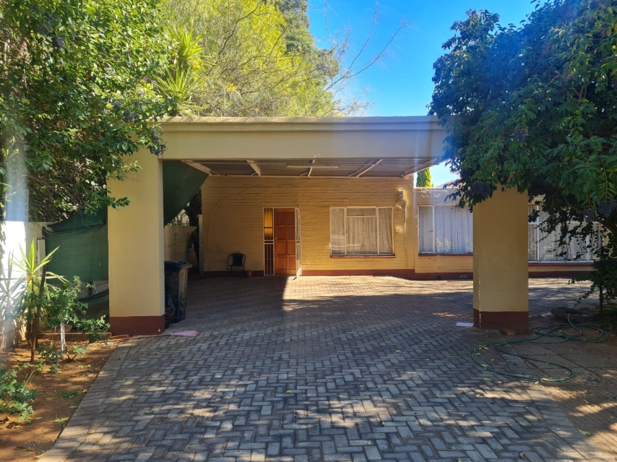 4 Bedroom Property for Sale in Stilfontein Ext 4 North West